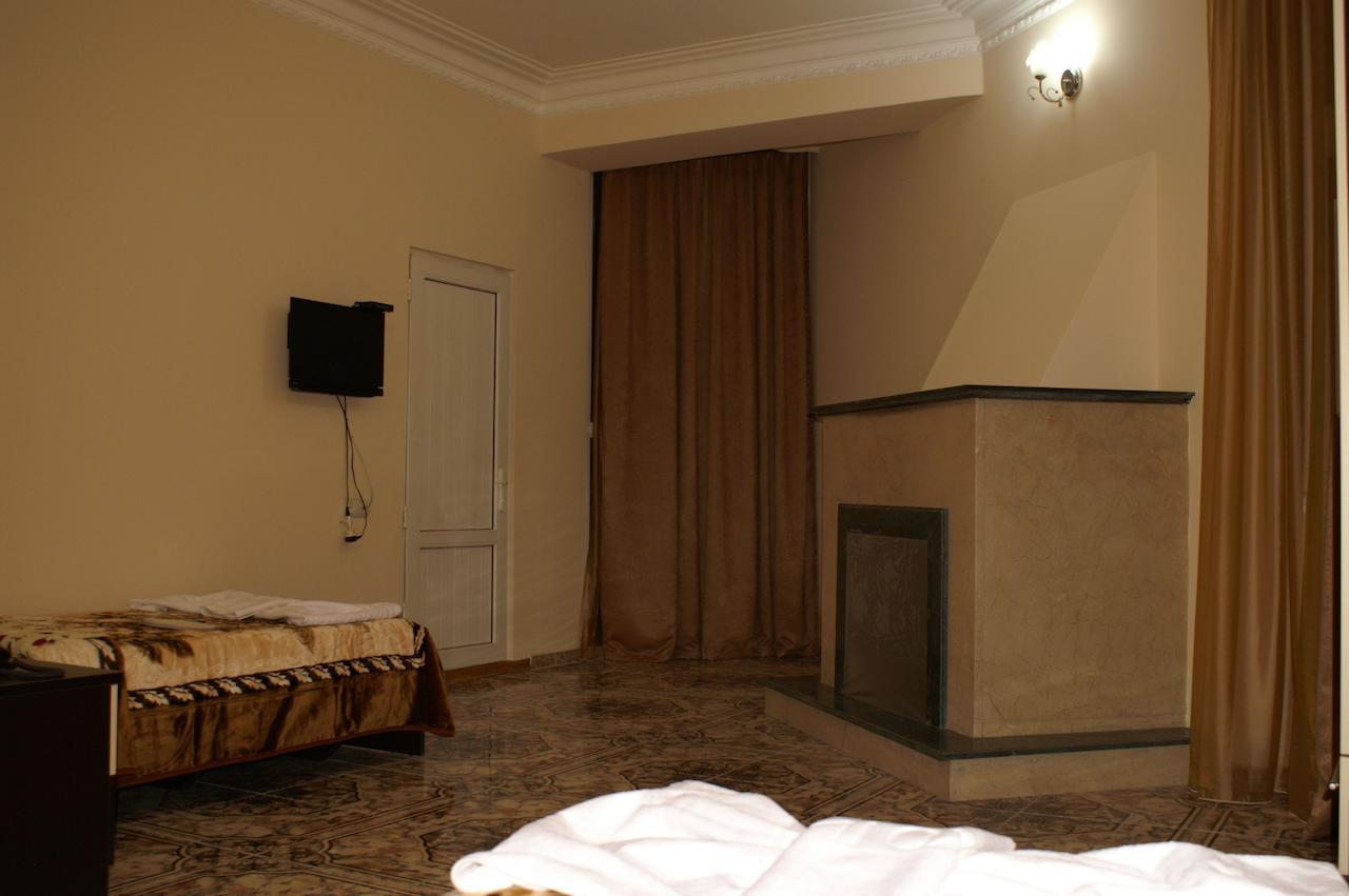 Europa+T Hotel Tbilisi Exteriör bild