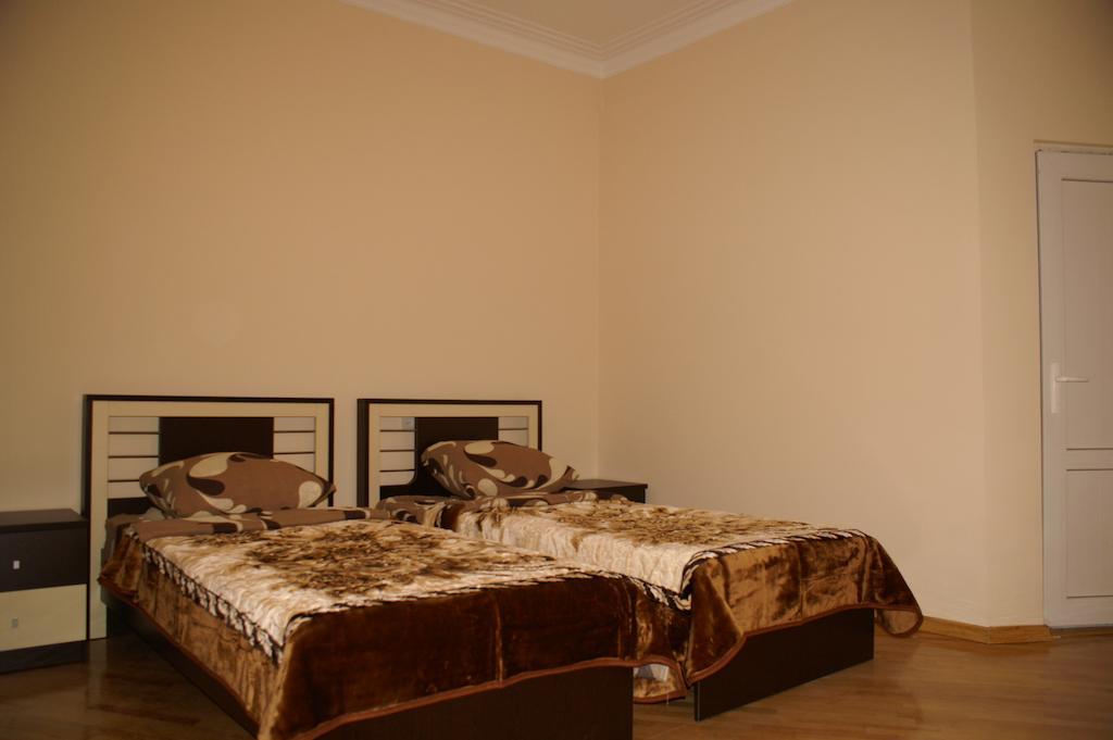 Europa+T Hotel Tbilisi Rum bild