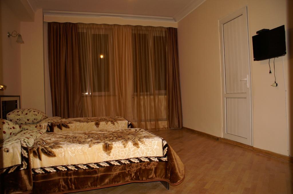 Europa+T Hotel Tbilisi Exteriör bild